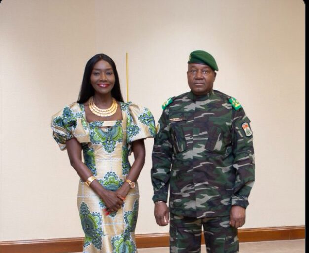 Coumba Gawlo chez le président nigérien : Une audience qui honore la diva